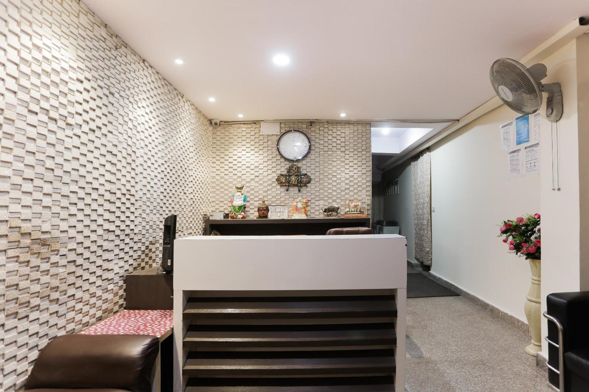 Hotel O Green High Nowe Delhi Zewnętrze zdjęcie
