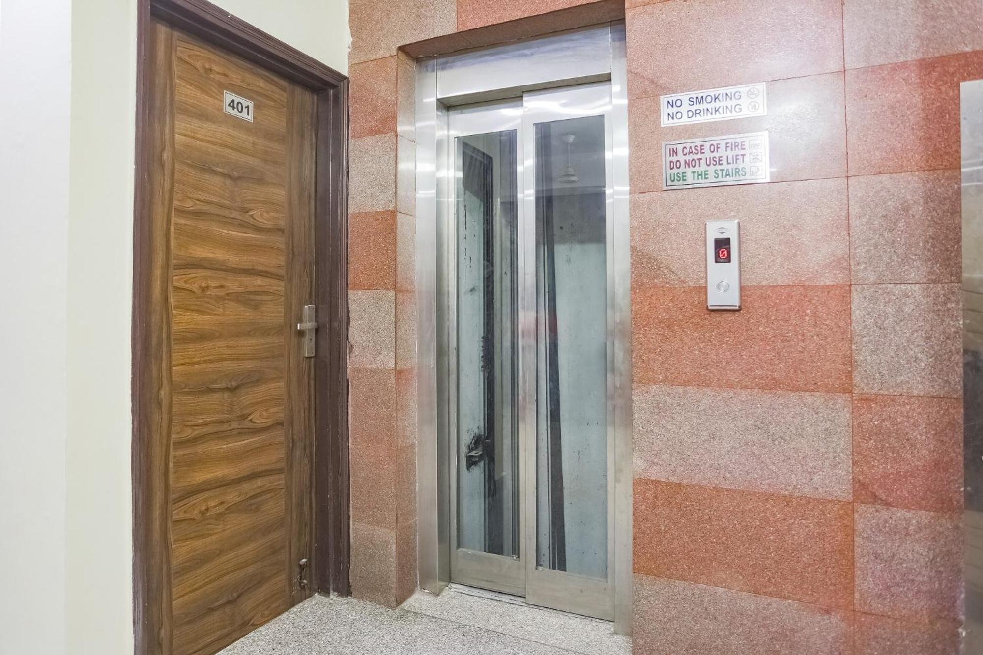 Hotel O Green High Nowe Delhi Zewnętrze zdjęcie